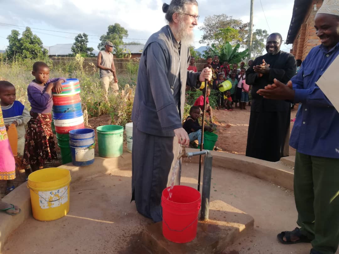 Rețeaua de apă din sat – redeschisă în Duminica Samarinencei