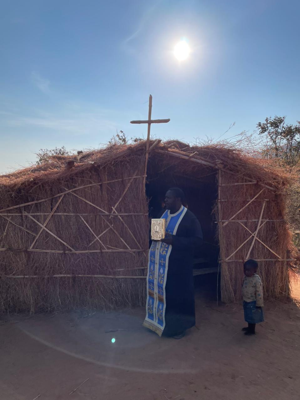 Sfânta Liturghie în Parohia din Mkombe