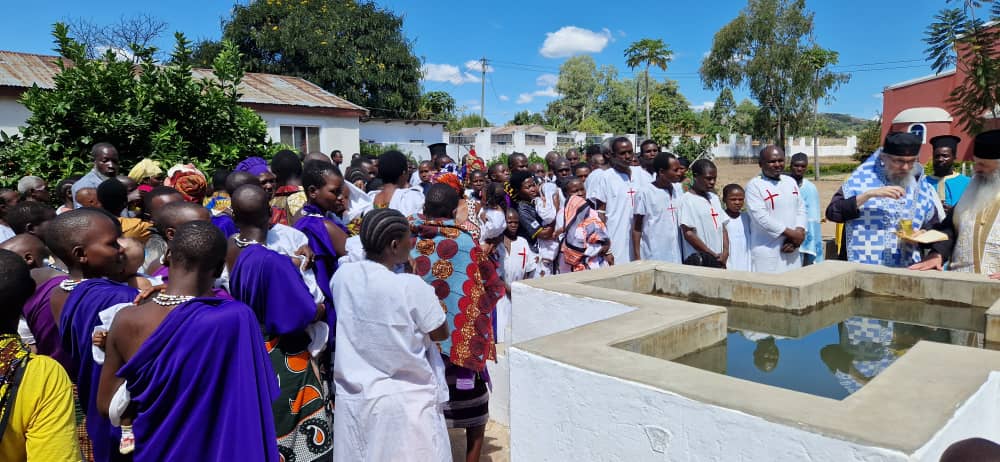 Părintele Mitropolit Teofan a participat la săvârșirea a 227 de botezuri în cadrul Centrului Misionar din Kidamali
