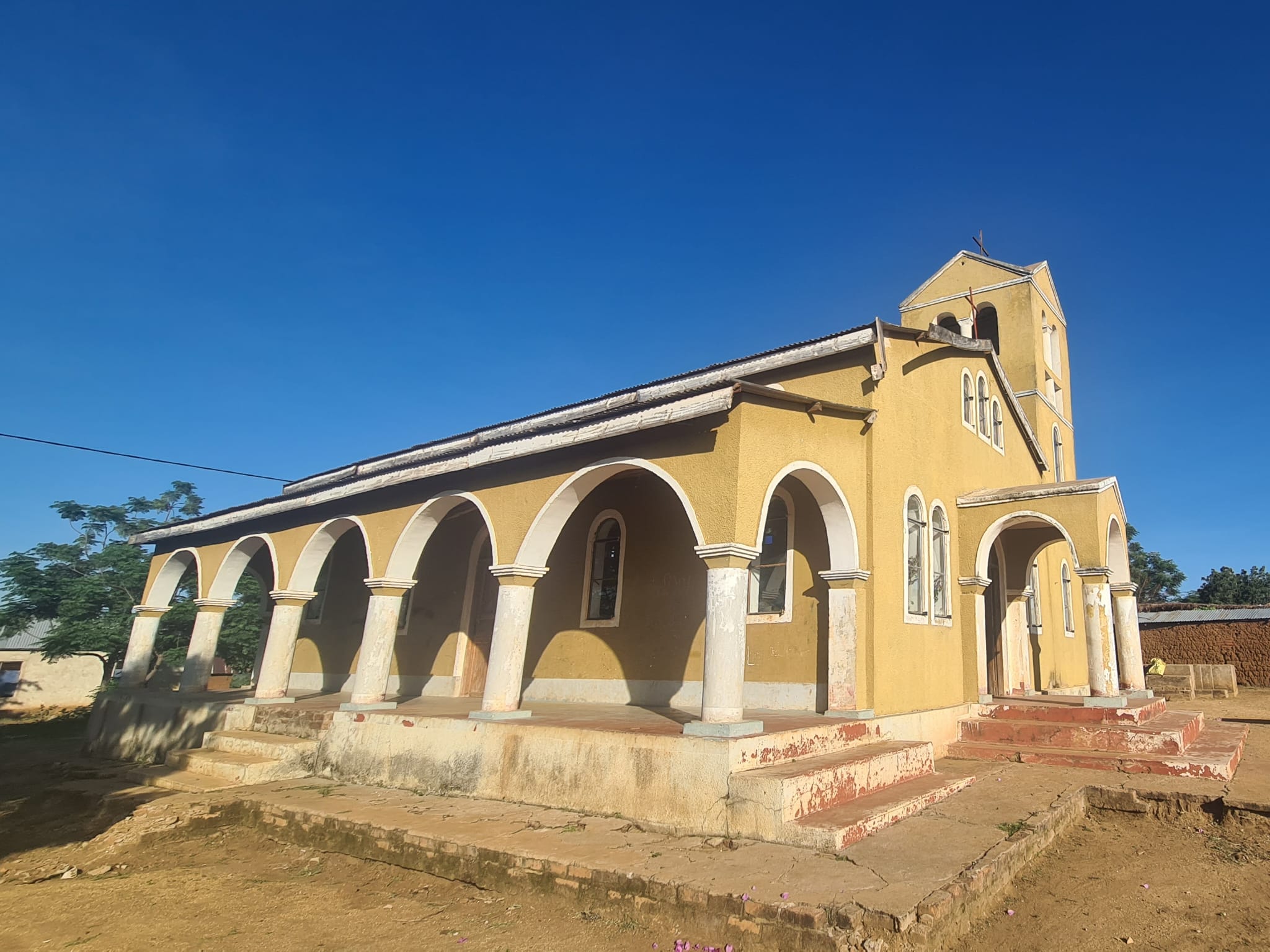 Raza de lumină - Parohia din satul Kipera