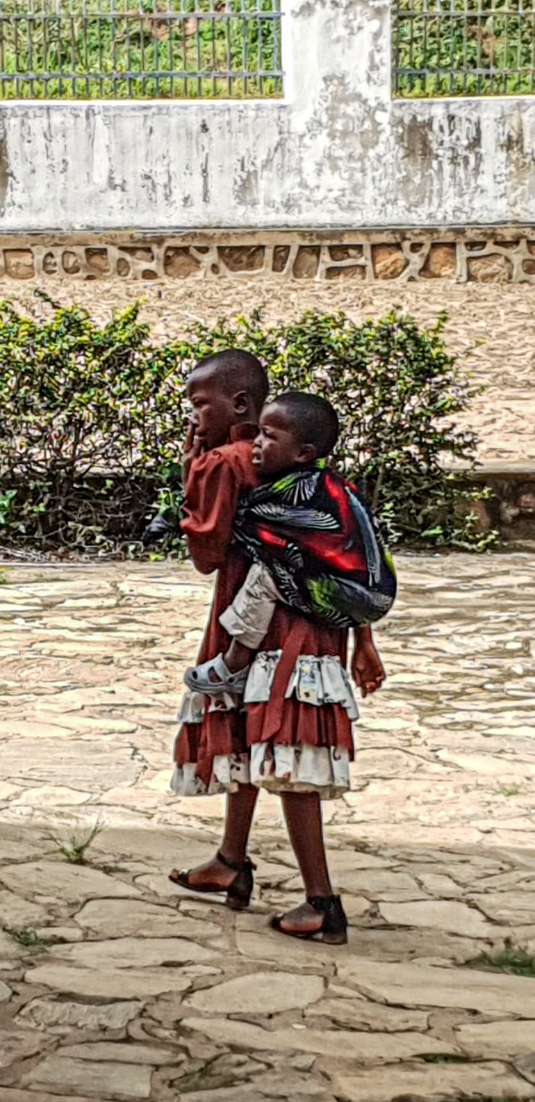 Este și ceva frumos aici?