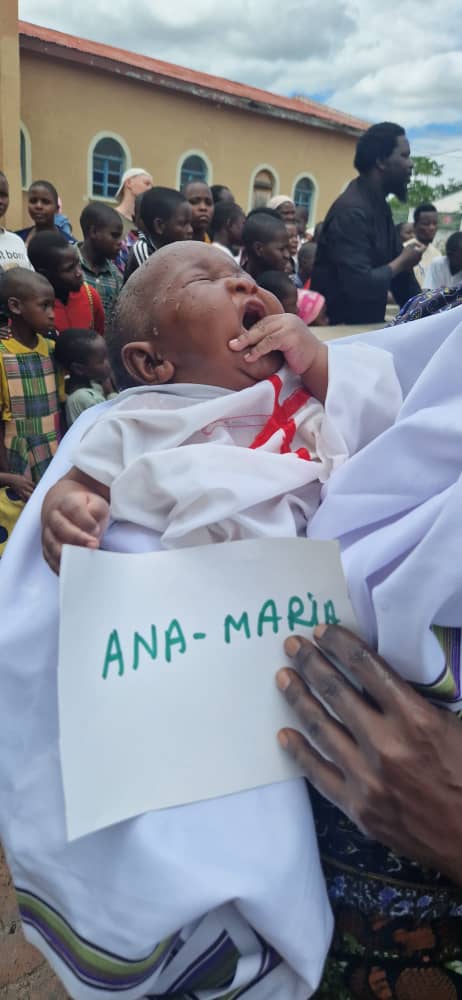 171 de botezuri în cadrul Centrului Misionar din Kidamali