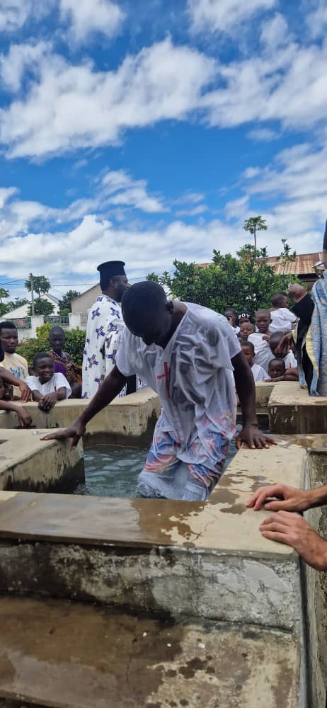 171 de botezuri în cadrul Centrului Misionar din Kidamali
