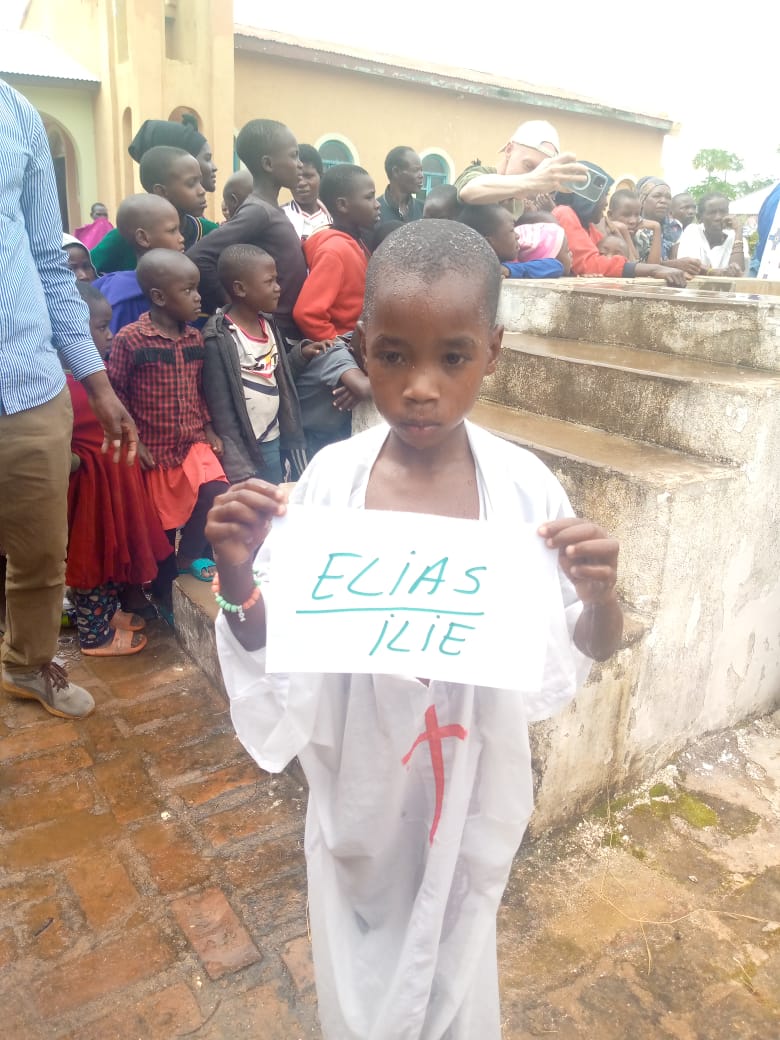 171 de botezuri în cadrul Centrului Misionar din Kidamali