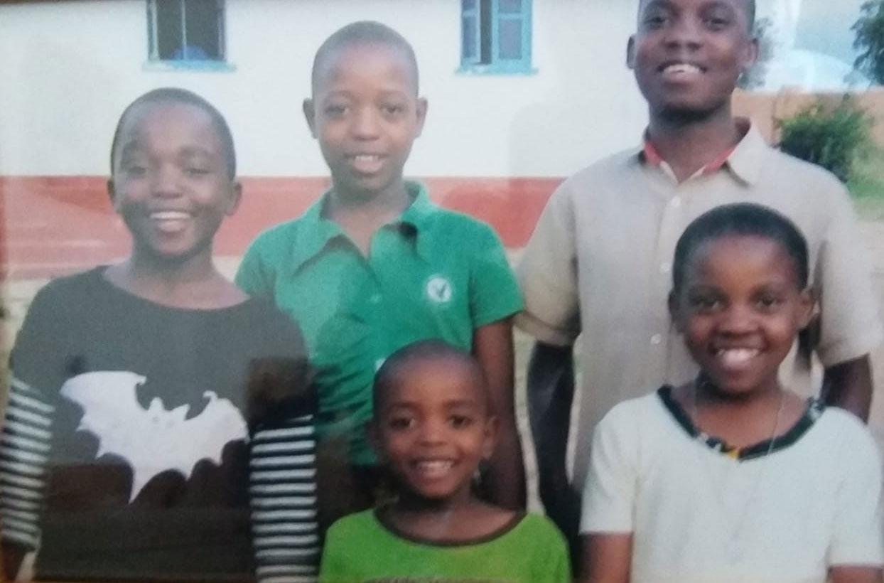 Steven, Anastasia și Augustino - De la orfani la școlari