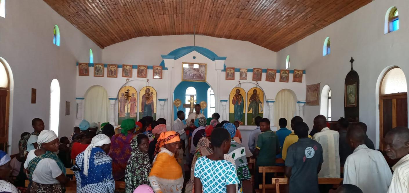 Sfânta Liturghie în Parohia ortodoxă Kipera