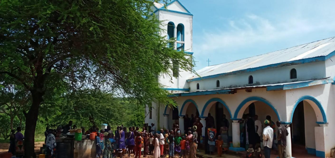 Sfânta Liturghie la Parohia Ipwasi
