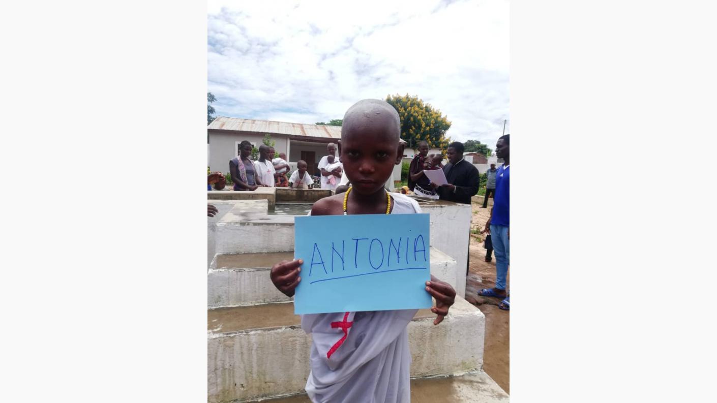 34 de persoane au primit Taina Sfântului Botez în Kidamali, Tanzania