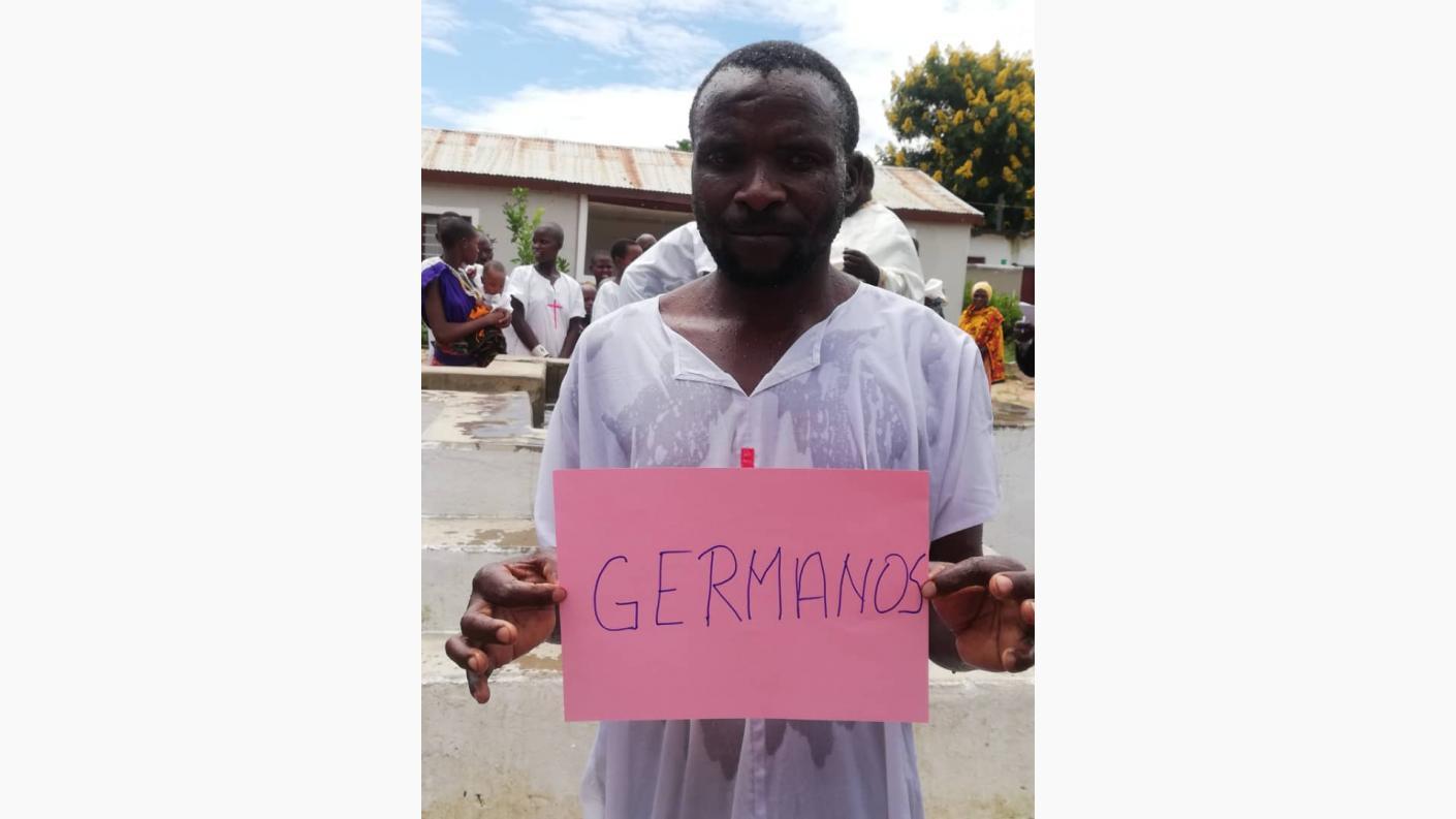 34 de persoane au primit Taina Sfântului Botez în Kidamali, Tanzania