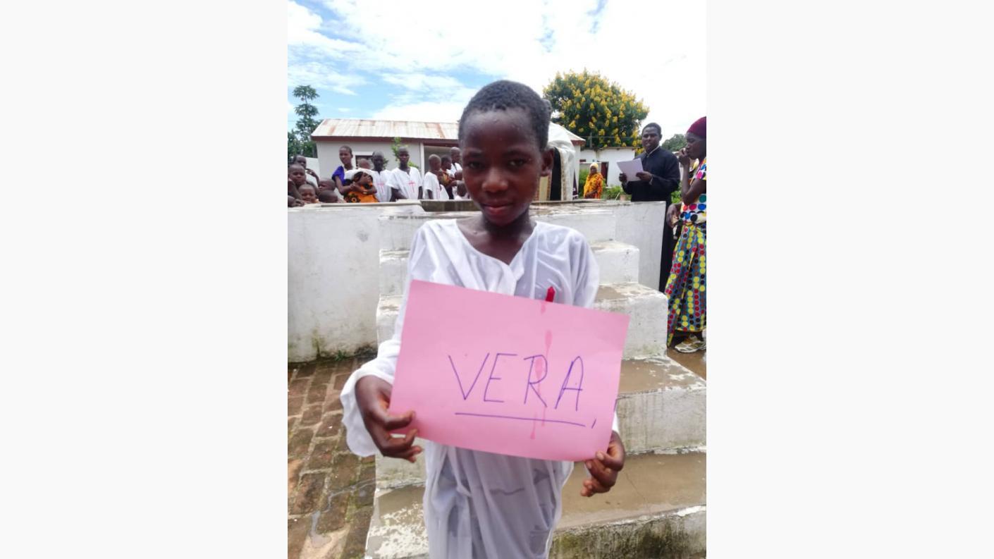 34 de persoane au primit Taina Sfântului Botez în Kidamali, Tanzania