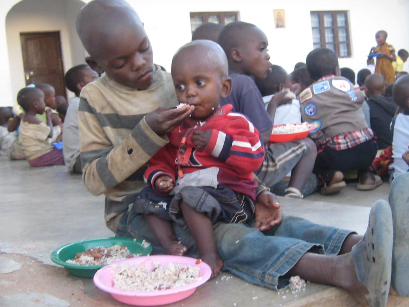 135 de persoane au donat 48.891 lei pentru lucrarea Centrului Misionar Ortodox din Kidamali