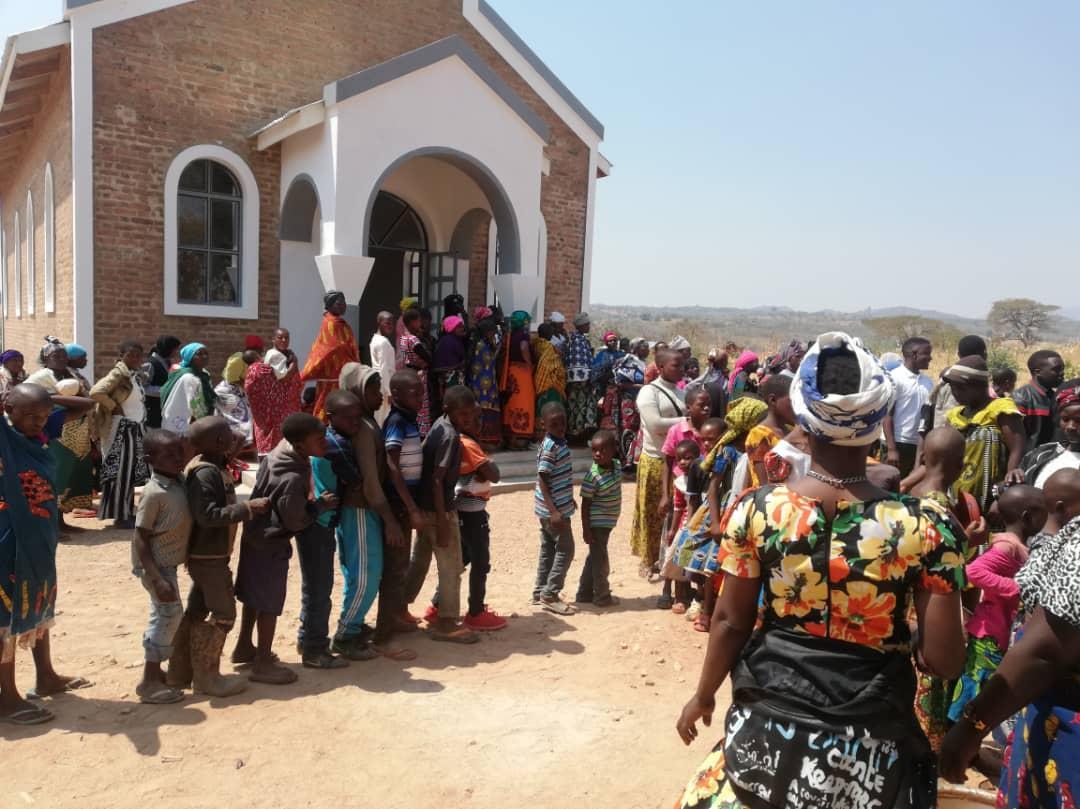 Prima Liturghie în biserica Adormirii Maicii Domnului de la Igangimale