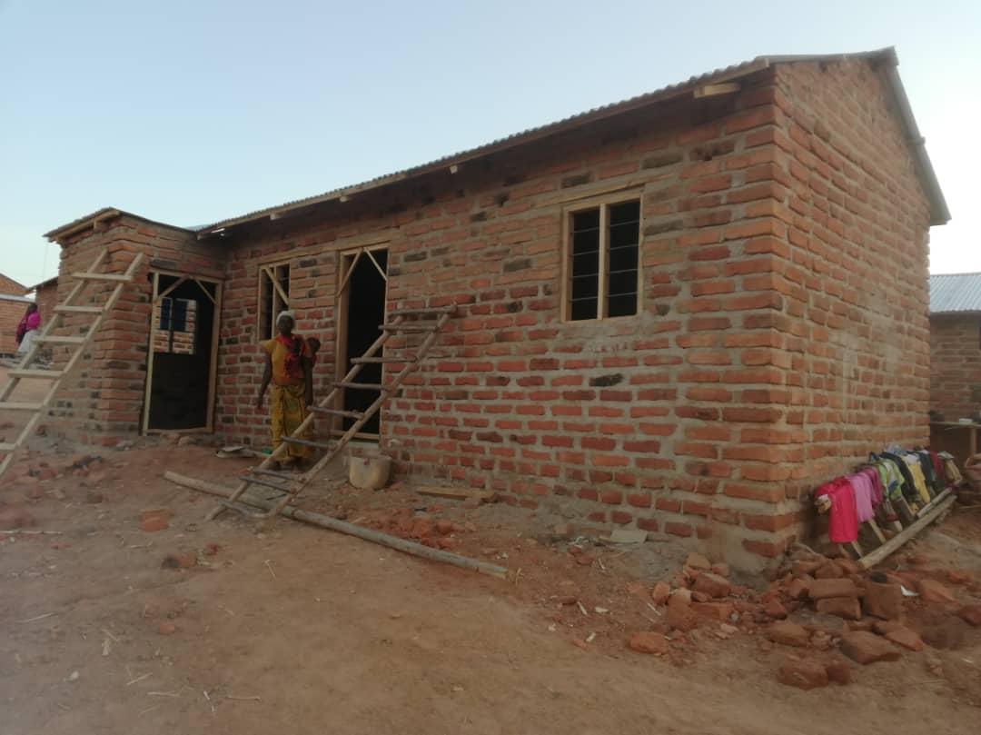 O casă, o nouă viață. 20 de case, 100 de vieți noi!