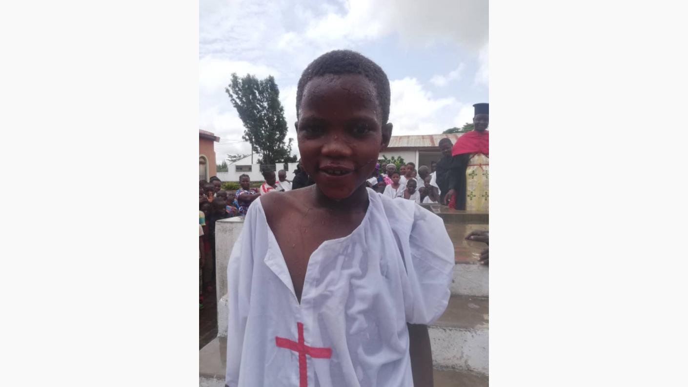 De la moarte la viață - Pomenirea morților și 98 de botezuri la centrul misionar din Kidamali