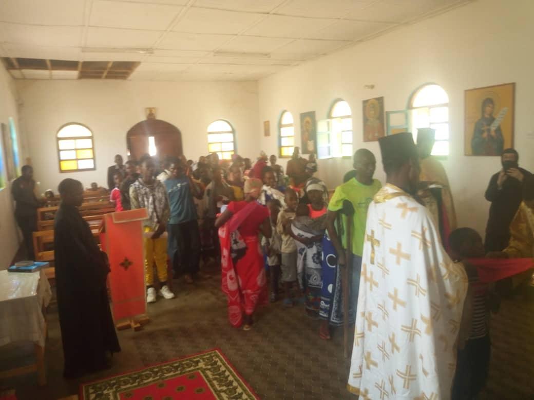 De la moarte la viață - Pomenirea morților și 98 de botezuri la centrul misionar din Kidamali