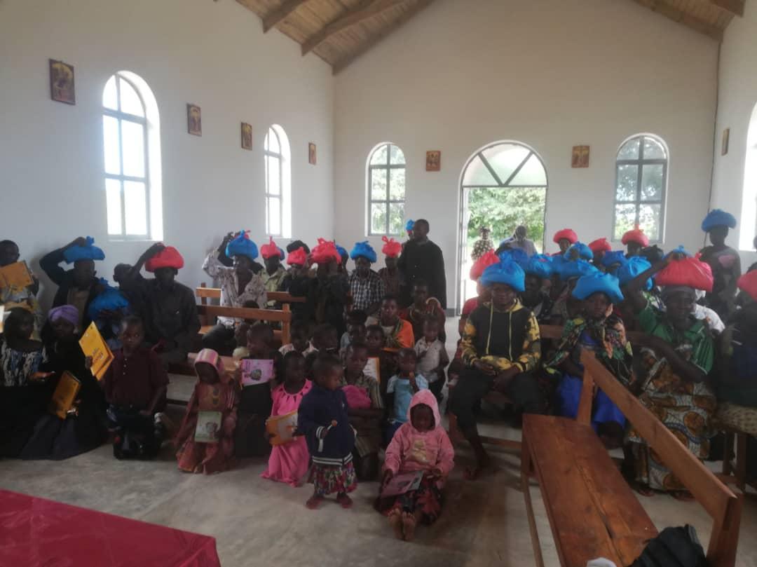 Sfânta Liturghie și pomenirea morților la Igangimale și întâlnire cu cateheții în satul Mkombe