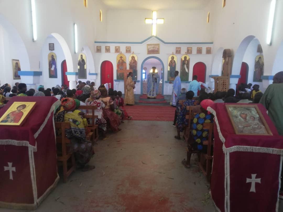 Kristo Amefufuka! (Hristos a înviat!)