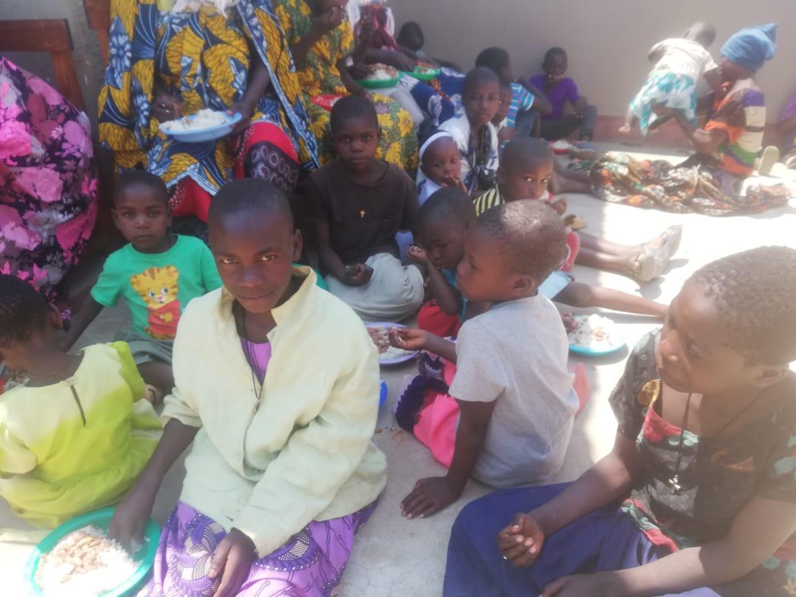 106 botezuri la Centrul Misionar Ortodox din Kidamali