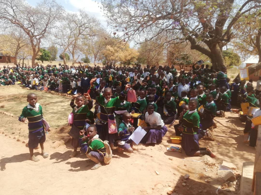 Daruri la început de an şcolar