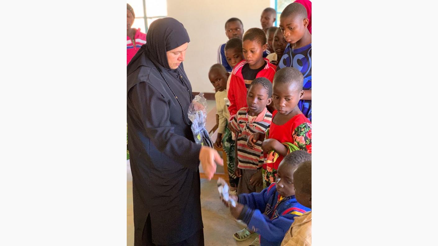 Vizită în satul Ibogu la început de an școlar