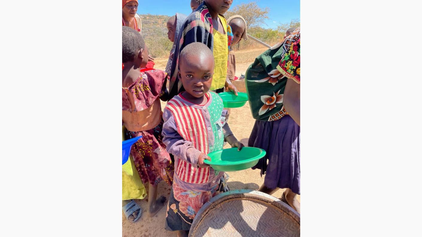 Vizită în satul Ibogu la început de an școlar