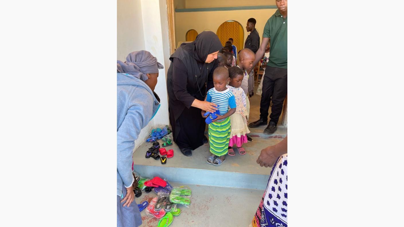 Vizită în satul Ibogu la început de an școlar