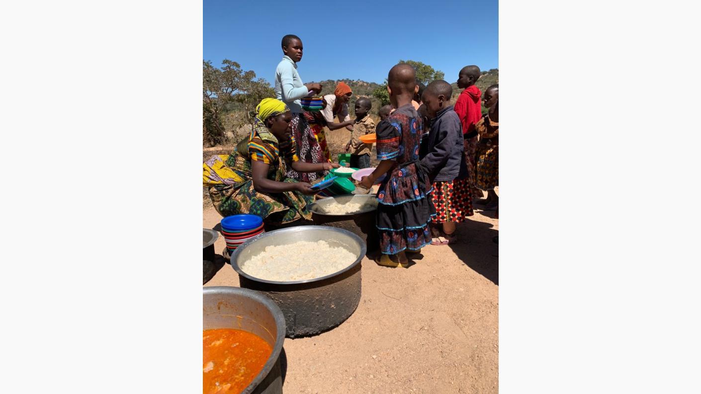 Vizită în satul Ibogu la început de an școlar