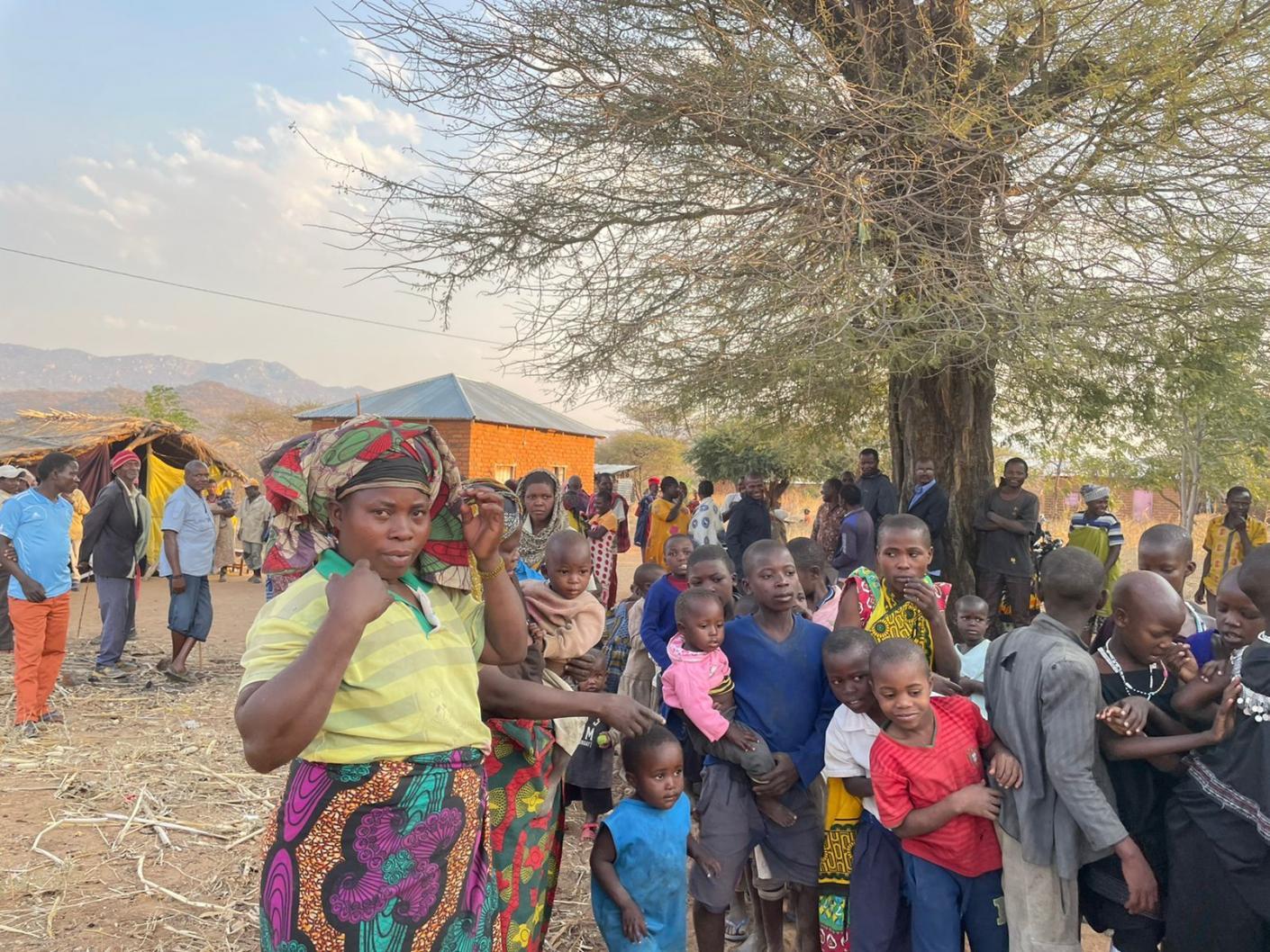 Mlambalasi - satul care așteaptă o biserică