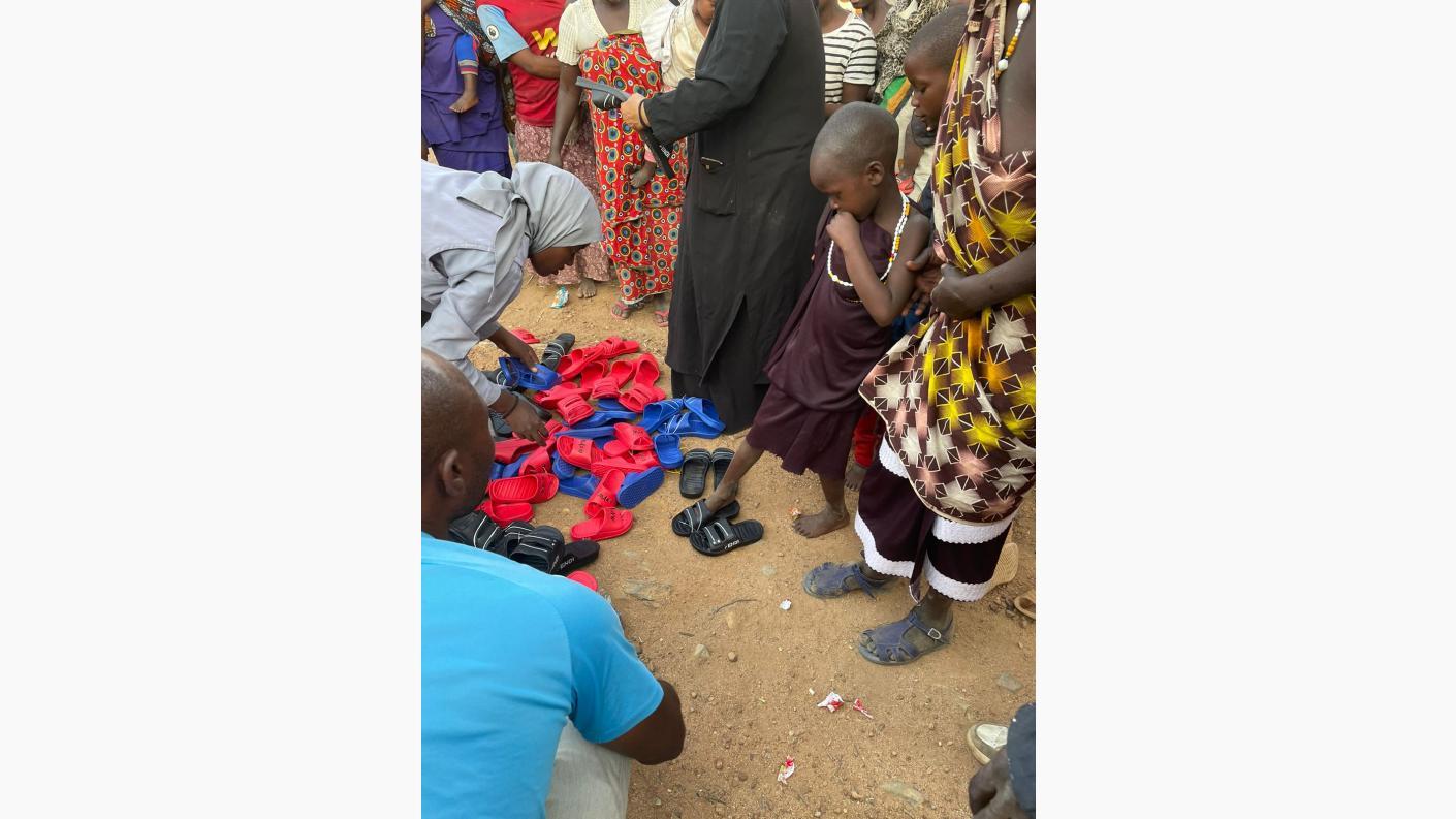 Mlambalasi - satul care așteaptă o biserică