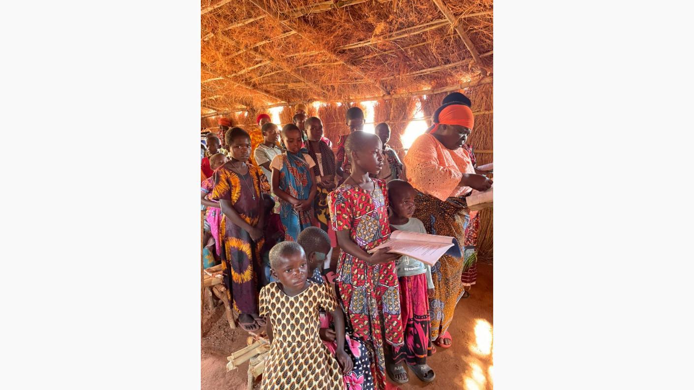 Sfânta Liturghie în Parohia din Mkombe