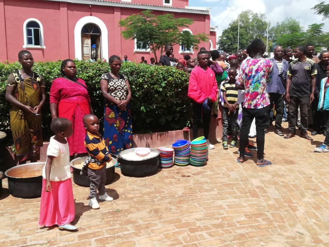 Kristo Amefufuka! Kweli Amefufuka! Hristos a înviat! Adevărat a Înviat!