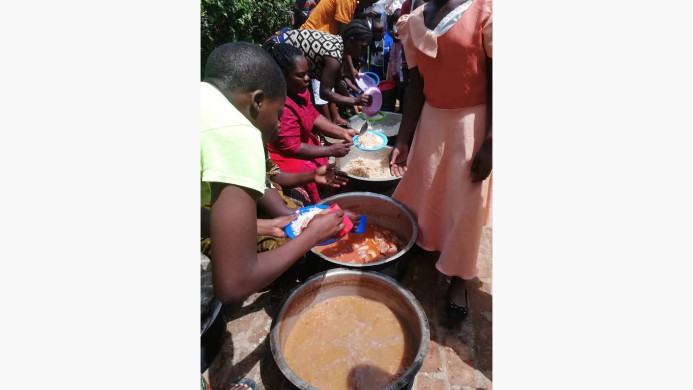 Kristo Amefufuka! Kweli Amefufuka! Hristos a înviat! Adevărat a Înviat!