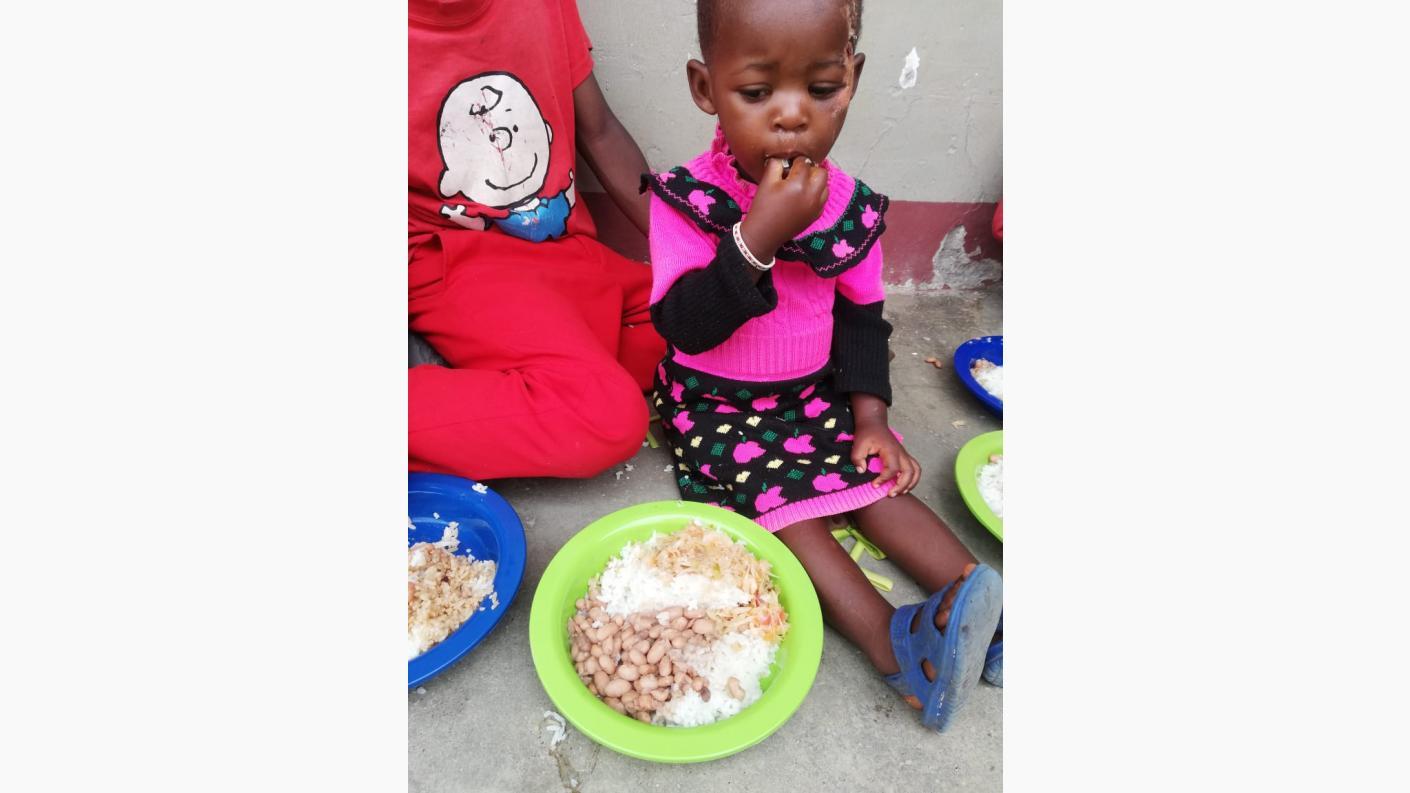 Jumapili ya Matawi sau Duminica Floriilor a fost prilej de mare bucurie şi la Centrul Misionar din Kidamali