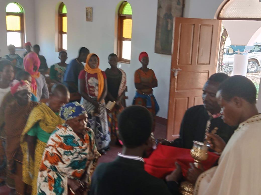 Ocrotitoarea parohiilor din Nyamahana şi Makota, Maica Domnului - Izvorul Tămăduirii