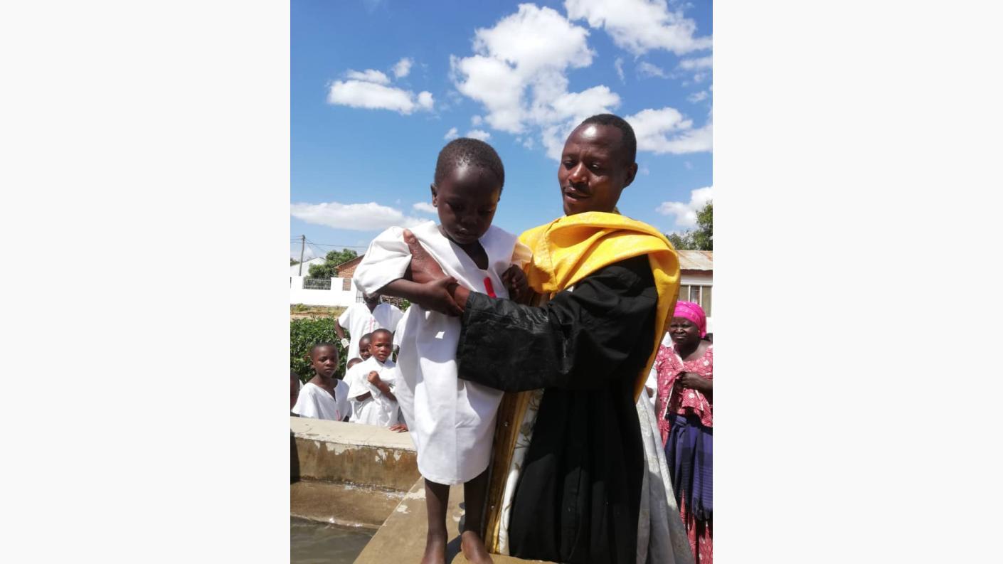 114 botezuri în cadrul Centrului Misionar din Kidamali