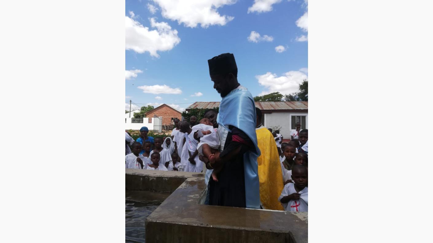 114 botezuri în cadrul Centrului Misionar din Kidamali