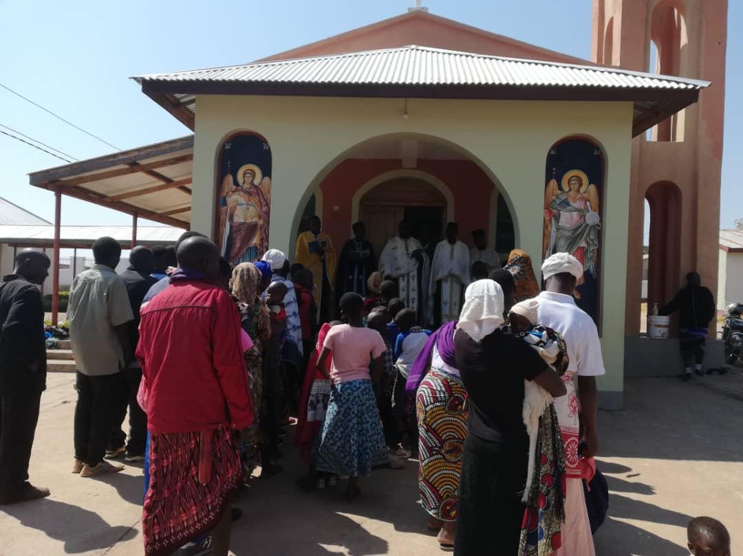 53 de botezuri în cadrul Centrului Misionar Ortodox din Kidamali