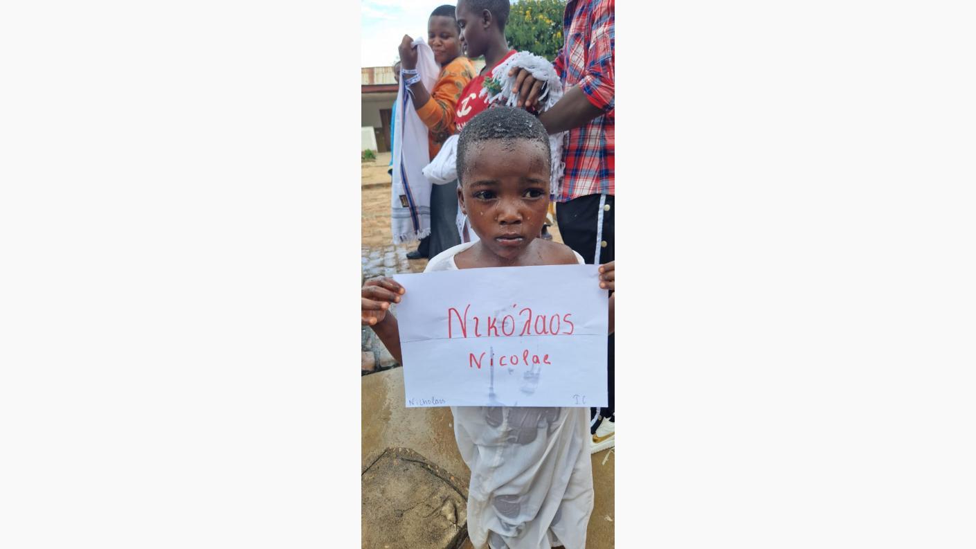 105 botezuri în cadrul Centrului Misionar din Kidamali