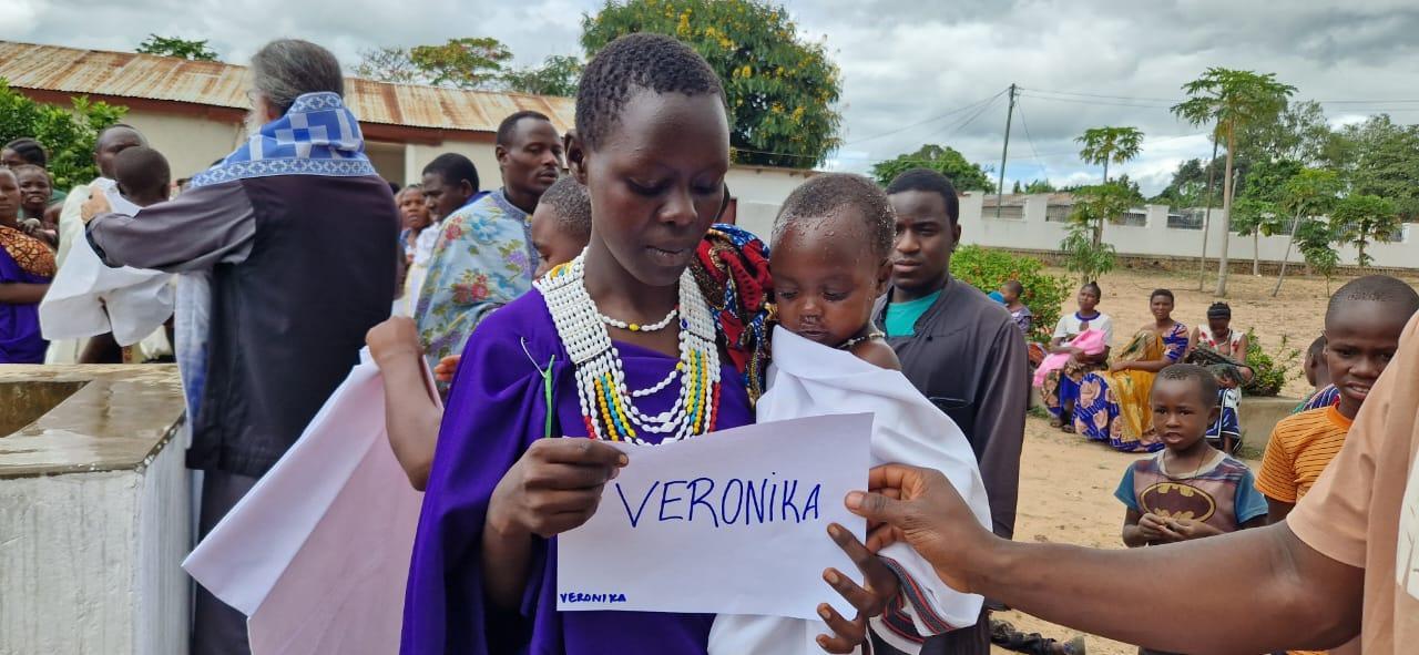 105 botezuri în cadrul Centrului Misionar din Kidamali