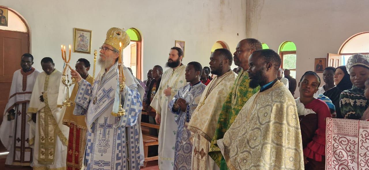 Un nou preot în parohia cu hramul Izvorul Tămăduirii din satul Nyamahana