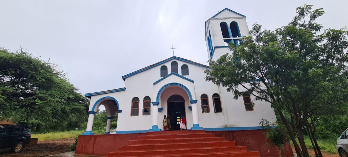 Un nou preot în parohia cu hramul Izvorul Tămăduirii din satul Nyamahana