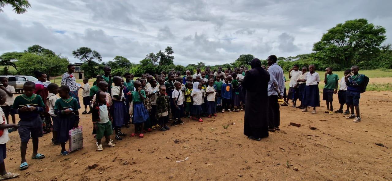 Un nou preot în parohia cu hramul Izvorul Tămăduirii din satul Nyamahana