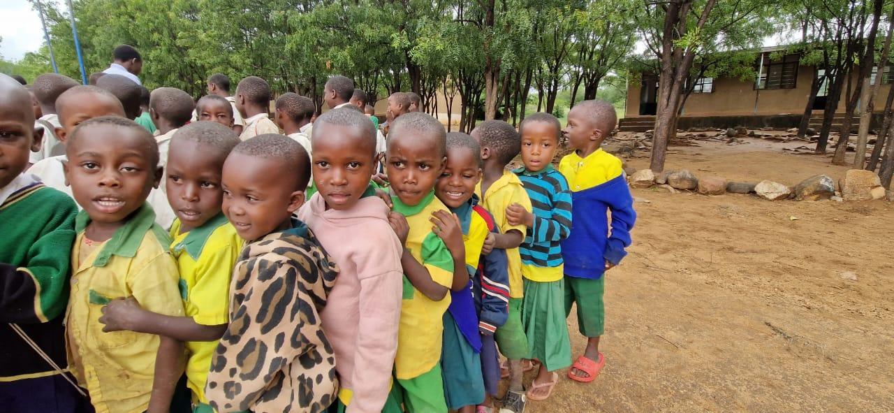 Un nou preot în parohia cu hramul Izvorul Tămăduirii din satul Nyamahana