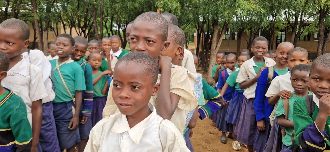 Un nou preot în parohia cu hramul Izvorul Tămăduirii din satul Nyamahana