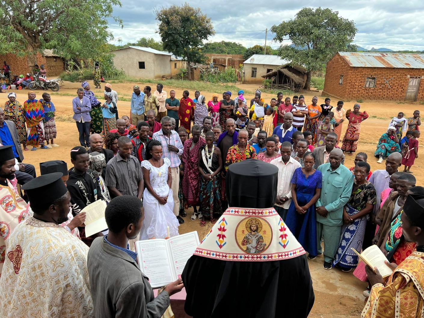 Legătura - Taina cununiei pentru 21 de familii ortodoxe