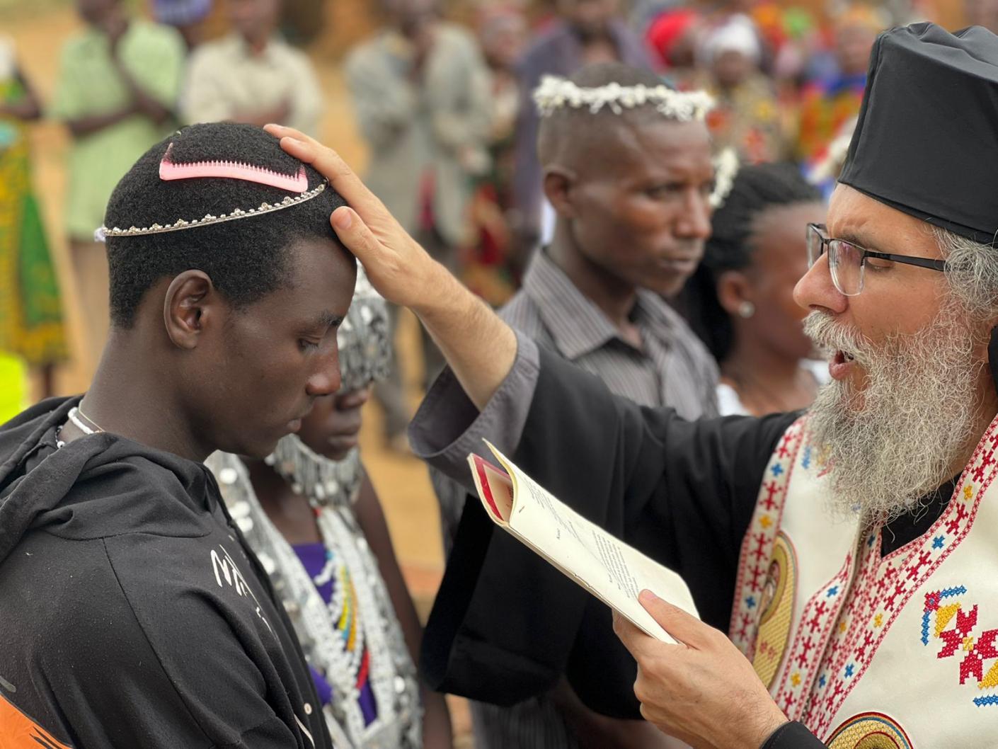 Legătura - Taina cununiei pentru 21 de familii ortodoxe