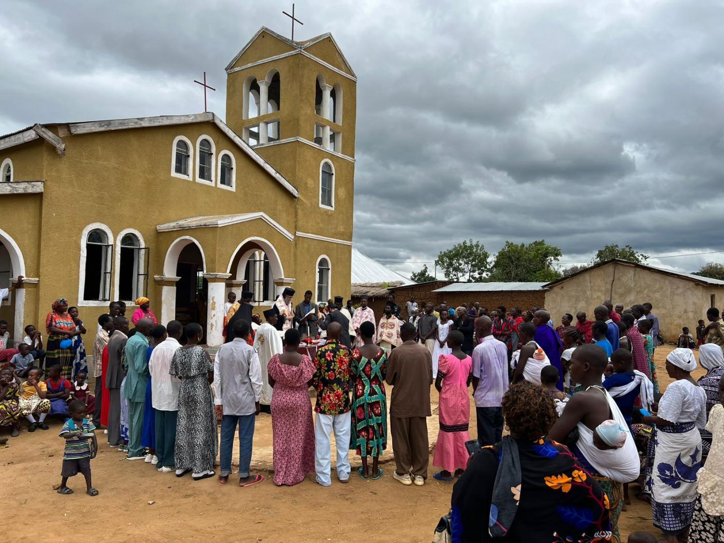 Legătura - Taina cununiei pentru 21 de familii ortodoxe