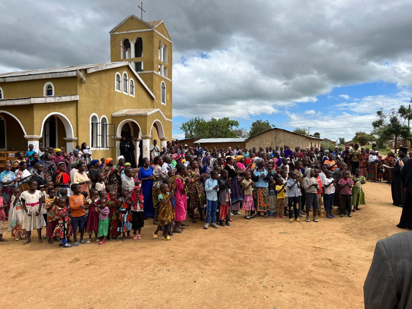 Legătura - Taina cununiei pentru 21 de familii ortodoxe