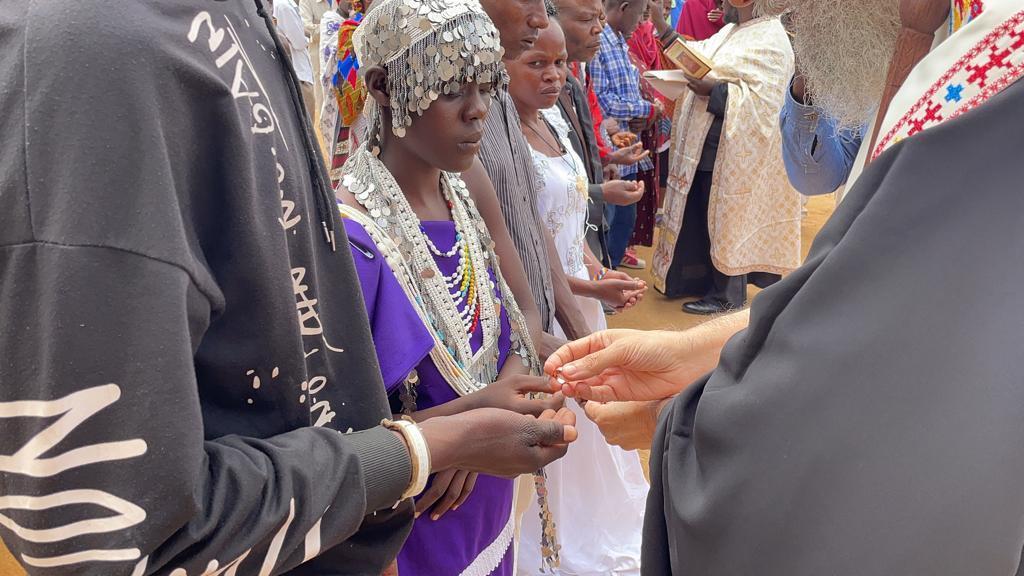 Legătura - Taina cununiei pentru 21 de familii ortodoxe