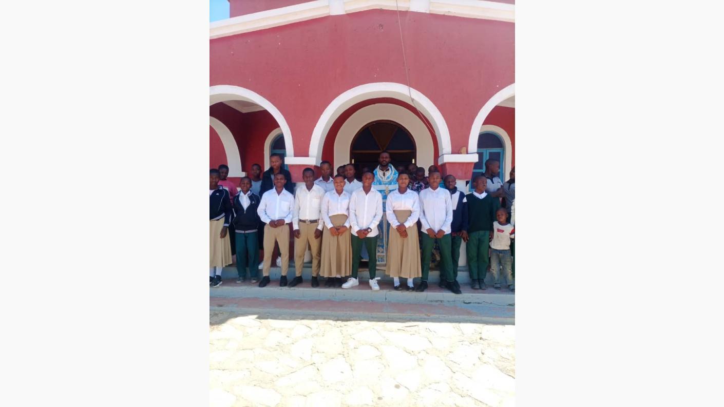 Diplomă de liceeni și de creștini – moment de mare sărbătoare în Tanzania